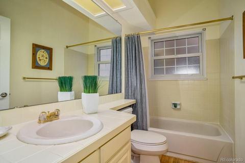 1485 E Nichols Cir, Centennial, CO 80122 photo 16