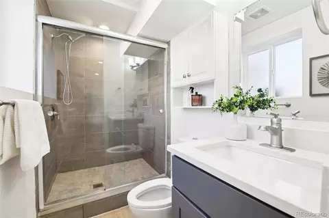 Bath - 15132 E Bates Ave, Aurora, CO 80014 photo 3 of 3