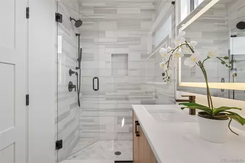 Bath - 1258 Yates St, Denver, CO 80204 photo 4 of 5