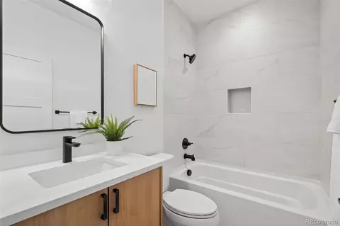 Bath - 1258 Yates St, Denver, CO 80204 photo 2 of 5