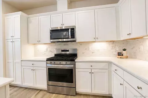 Kitchen - 5789 Champlain Dr, Timnath, CO 80547 photo 2 of 3