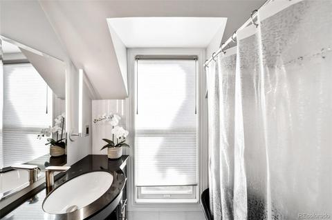 916 29th St, Denver, CO 80205 photo 20