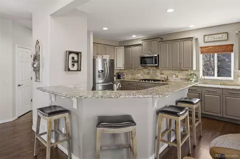 Kitchen - 14833 E Lake Pl, Centennial, CO 80016 photo 2 of 4