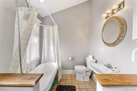 Bath - 2725 8th St, Boulder, CO 80304 photo 1 of 5