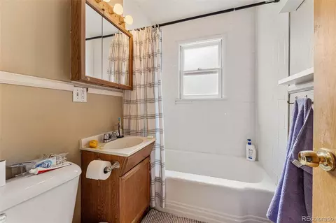 Bath - 2725 8th St, Boulder, CO 80304 photo 5 of 5