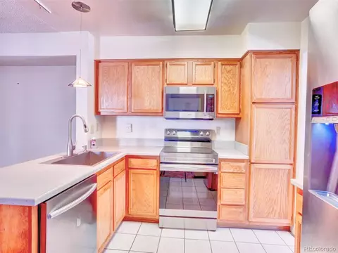 Kitchen - 12592 E Cornell Cir, Aurora, CO 80014 photo 3 of 4