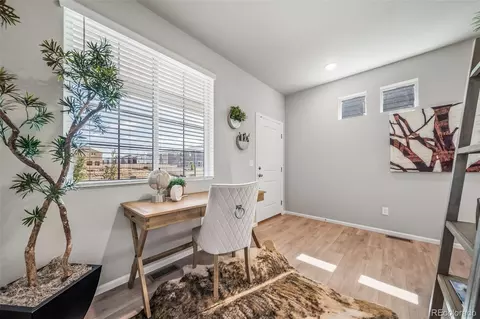 22392 E 38th Pl, Aurora, CO 80019 photo 11