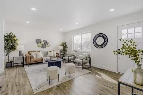 Living - 5500 Wheeling St, Denver, CO 80239 photo 1 of 3