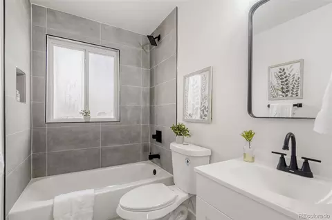 Bath - 5500 Wheeling St, Denver, CO 80239 photo 1 of 4
