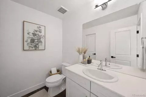 Bath - 21416 E 61st Dr, Aurora, CO 80019 photo 6 of 7