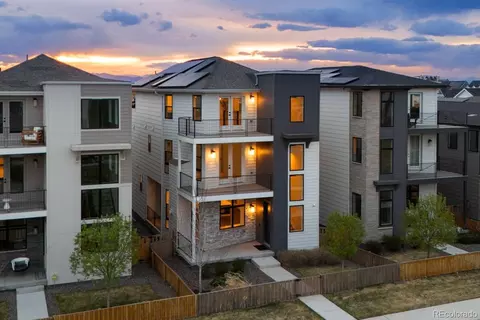 Exterior - 21416 E 61st Dr, Aurora, CO 80019 photo 7 of 10