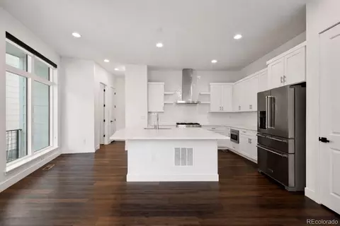 Kitchen - 21416 E 61st Dr, Aurora, CO 80019 photo 4 of 4