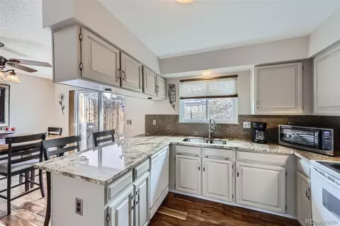 8862 E Amherst Dr #D, Denver, CO 80231 photo 10