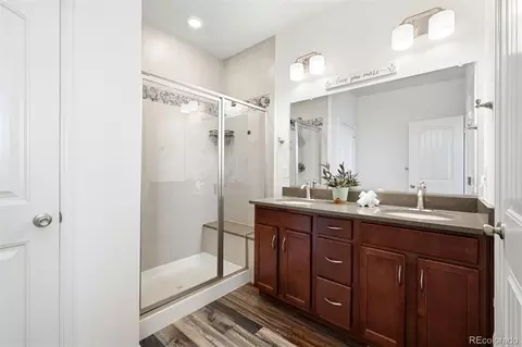 Bath - 12791 Crane River Dr, Longmont, CO 80504 photo 1 of 2