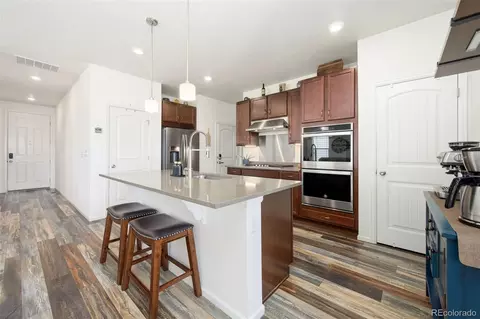 Kitchen - 12791 Crane River Dr, Longmont, CO 80504 photo 2 of 5