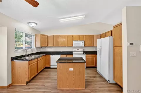 Kitchen - 17940 E Brown Pl, Aurora, CO 80013 photo 1 of 3