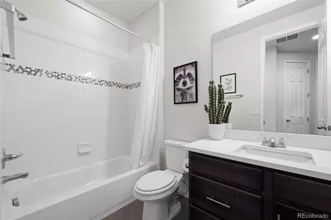 15673 E Broncos Pl, Centennial, CO 80112 photo 27