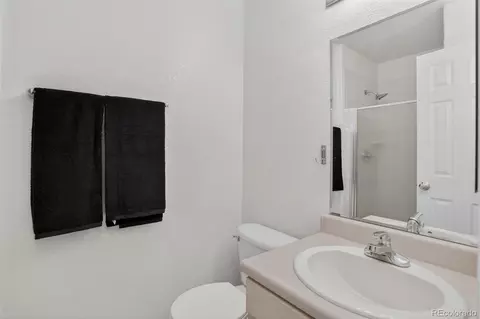 Bath - 792 Gateway Cir, Lafayette, CO 80026 photo 3 of 3