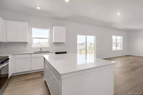 Kitchen - 45939 Mill Ave, Bennett, CO 80102 photo 2 of 2