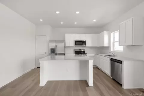 Kitchen - 45939 Mill Ave, Bennett, CO 80102 photo 1 of 2