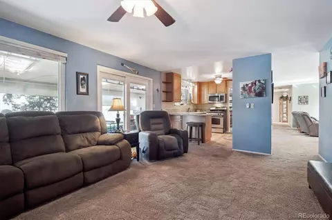 Living - 3127 S Mobile Way, Aurora, CO 80013 photo 3 of 4