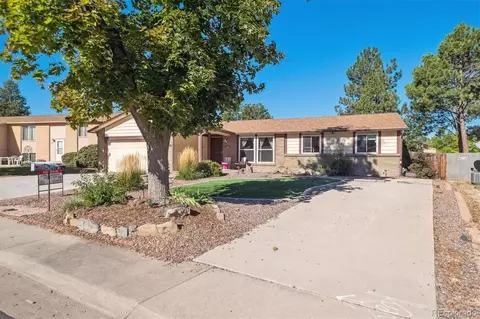 Exterior - 3127 S Mobile Way, Aurora, CO 80013 photo 9 of 10