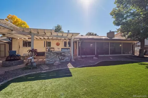 Exterior - 3127 S Mobile Way, Aurora, CO 80013 photo 6 of 10
