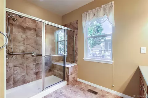 Bath - 8629 E 148th Cir, Thornton, CO 80602 photo 3 of 4