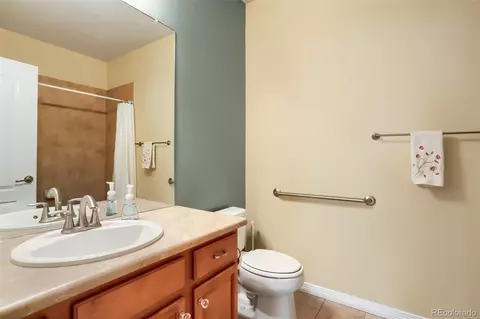 Bath - 8629 E 148th Cir, Thornton, CO 80602 photo 2 of 4