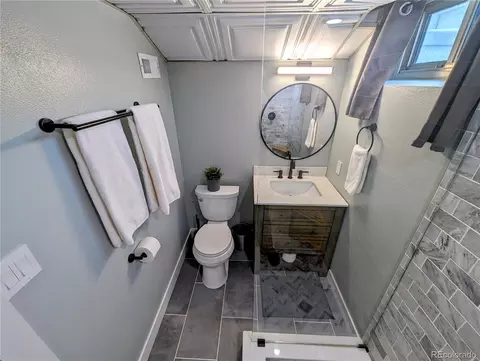 Bath - 1981 S Wolff St, Denver, CO 80219 photo 6 of 6
