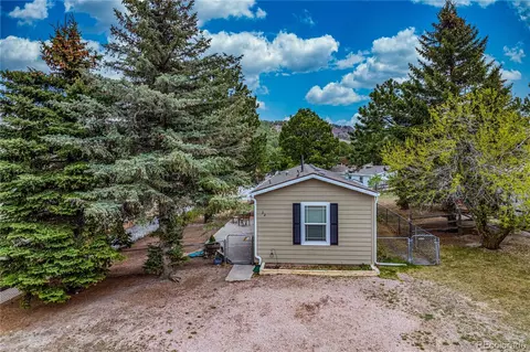 9669 Spruce Mountain Rd, Larkspur, CO 80118