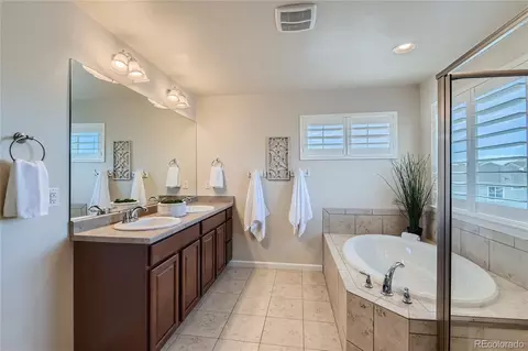 1557 E 166th Pl, Thornton, CO 80602 photo 8