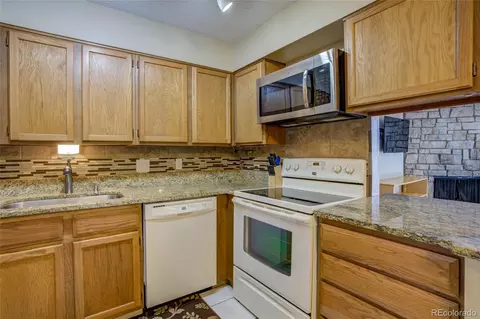 Kitchen - 431 Wright St #209, Lakewood, CO 80228 photo 3 of 4