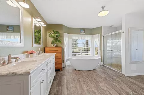 Bath - 49990 E 64th Ave, Bennett, CO 80102 photo 1 of 5