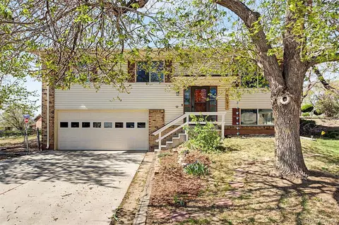 13797 W Asbury Cir, Lakewood, CO 80228