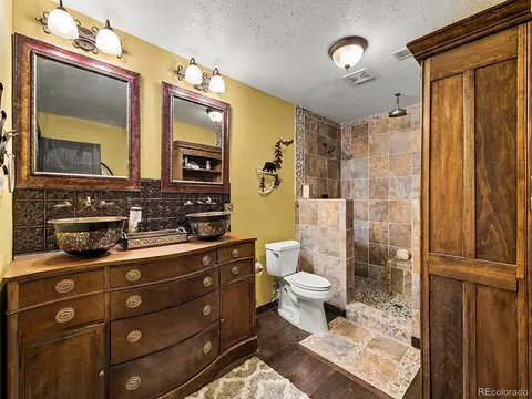 Bath - 150 Haida Rd, Como, CO 80456 photo 2 of 4