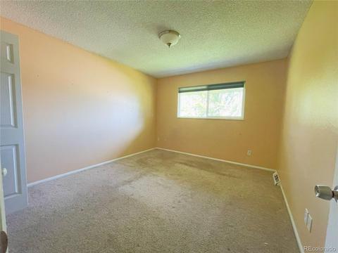 9239 E Oxford Dr, Denver, CO 80237 photo 17