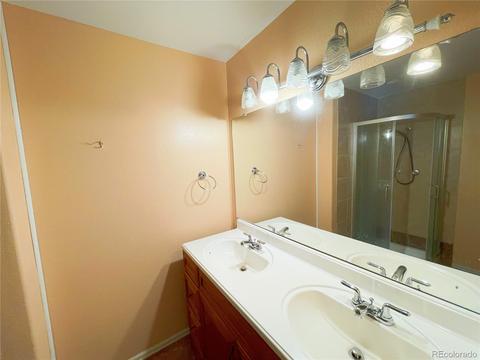 9239 E Oxford Dr, Denver, CO 80237 photo 16
