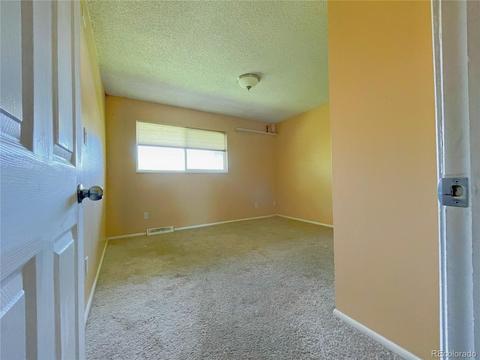 9239 E Oxford Dr, Denver, CO 80237 photo 18