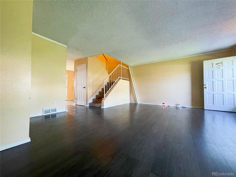 9239 E Oxford Dr, Denver, CO 80237 photo 4