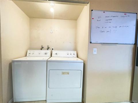 9239 E Oxford Dr, Denver, CO 80237 photo 9