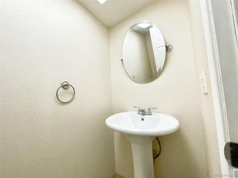 9239 E Oxford Dr, Denver, CO 80237 photo 10
