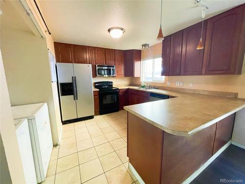 9239 E Oxford Dr, Denver, CO 80237 photo 8