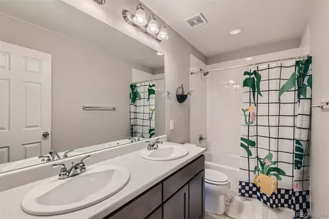 15983 E Warner Dr, Denver, CO 80239 photo 22