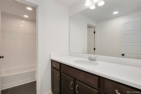5905 Hanover, Denver, CO 80238 photo 29