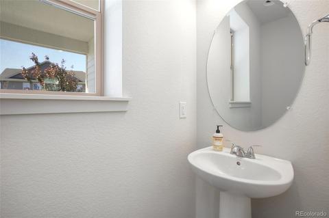 5905 Hanover, Denver, CO 80238 photo 30