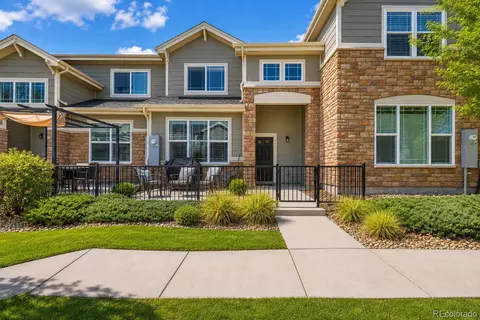 1877 S Buchanan Cir, Aurora, CO 80018