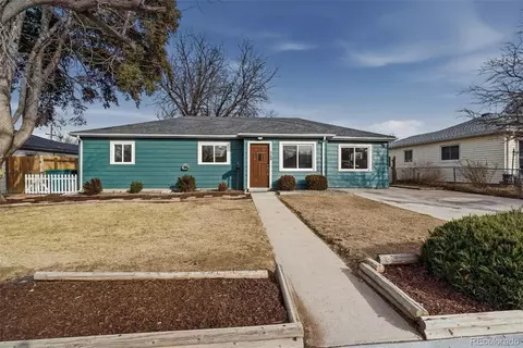 1084 Vaughn St, Aurora, CO 80011