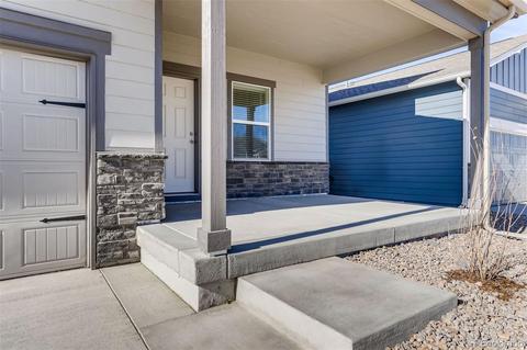 383 Maple St, Bennett, CO 80102 photo 7