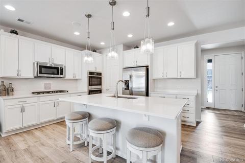 531 Iris St, Brighton, CO 80601 photo 3